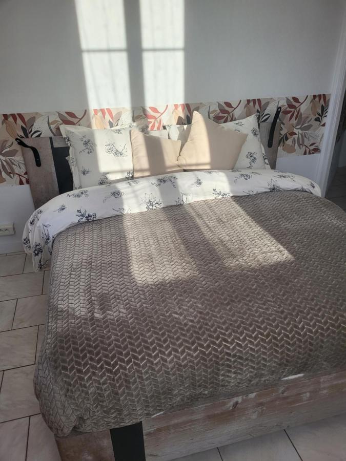 Akwaba Chez Ouli Hotel Levens Екстериор снимка