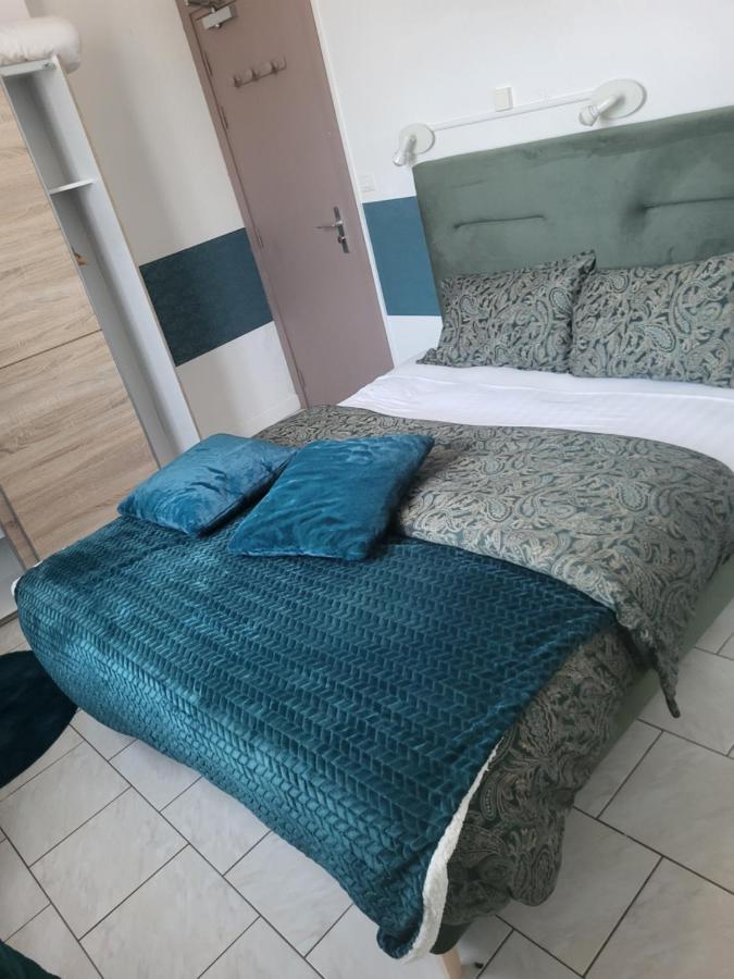 Akwaba Chez Ouli Hotel Levens Екстериор снимка