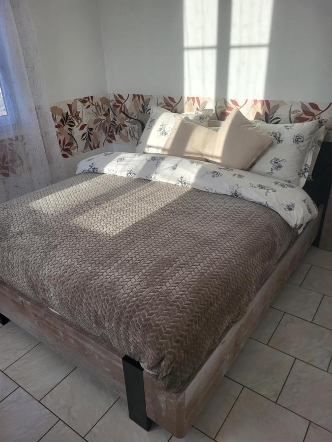 Akwaba Chez Ouli Hotel Levens Екстериор снимка