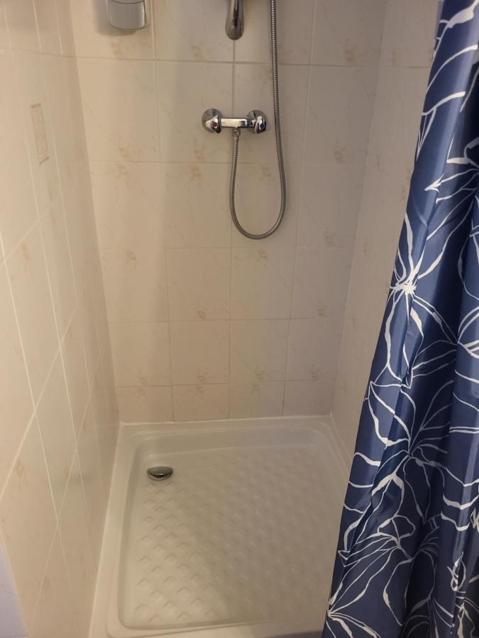 Akwaba Chez Ouli Hotel Levens Екстериор снимка