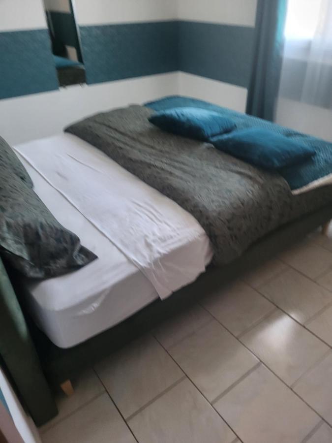 Akwaba Chez Ouli Hotel Levens Екстериор снимка