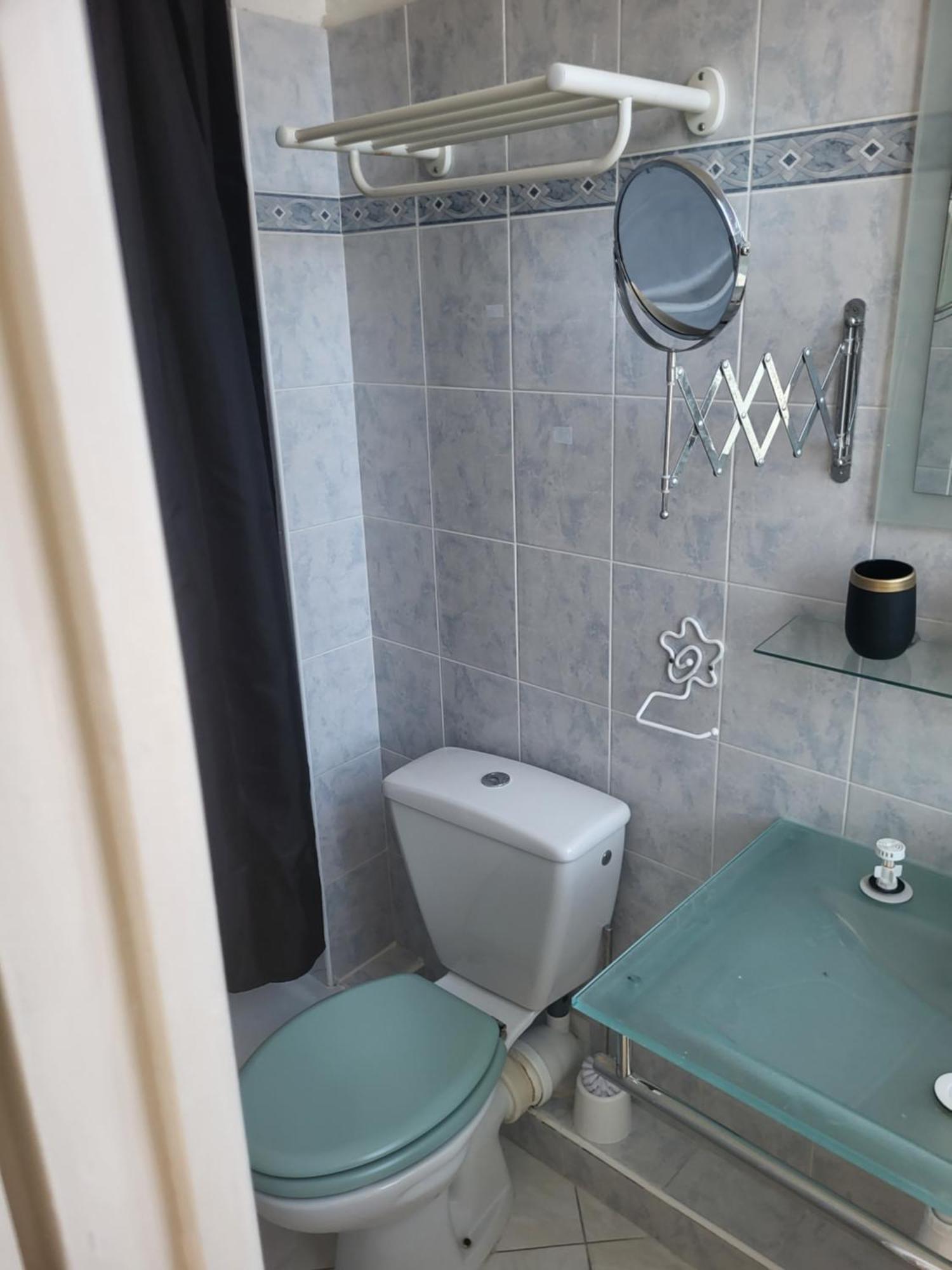 Akwaba Chez Ouli Hotel Levens Екстериор снимка