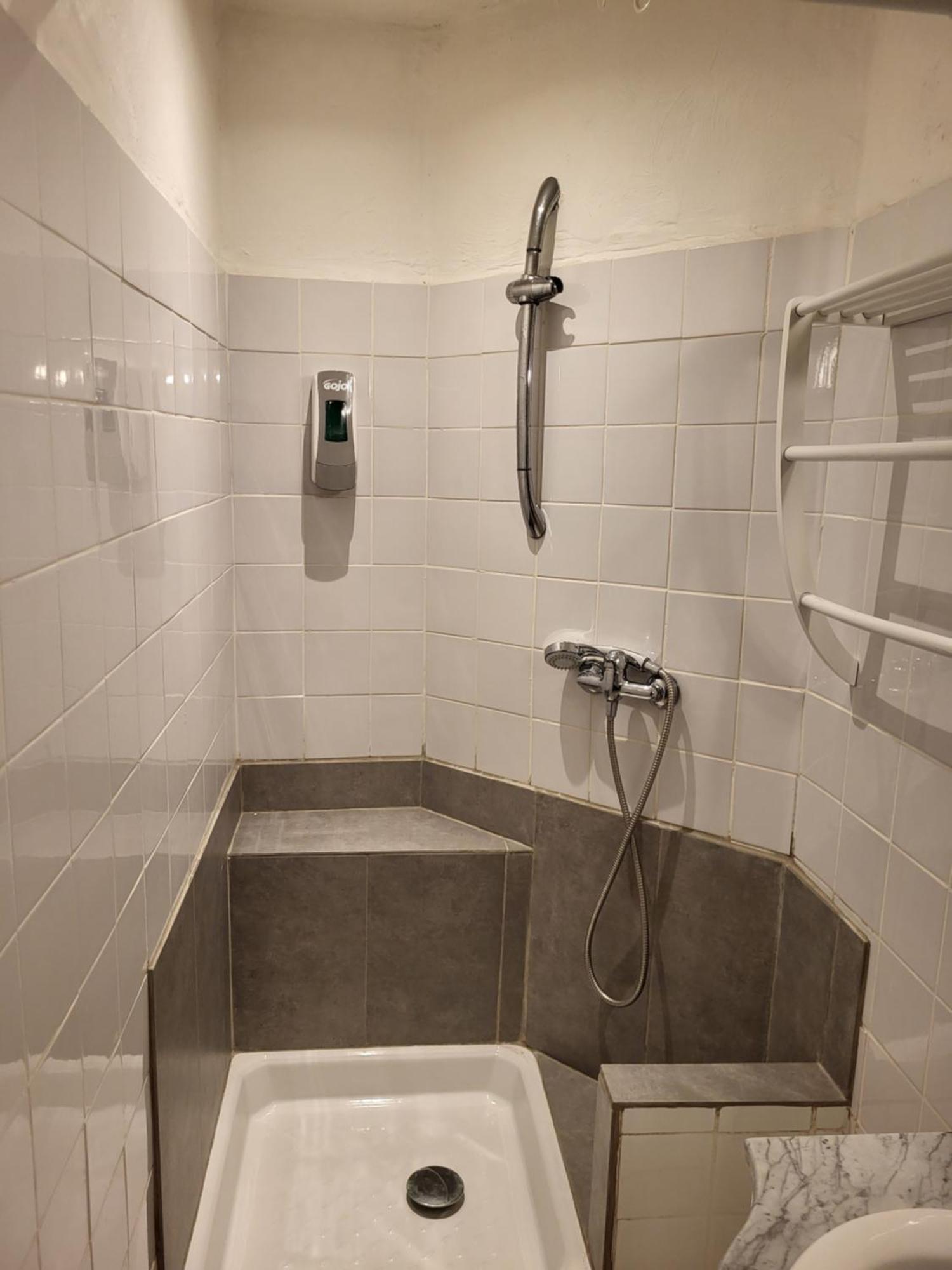 Akwaba Chez Ouli Hotel Levens Екстериор снимка
